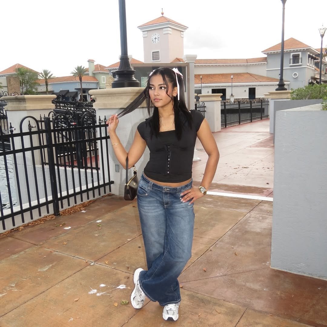 Daniela Duarte - Street Style Denim