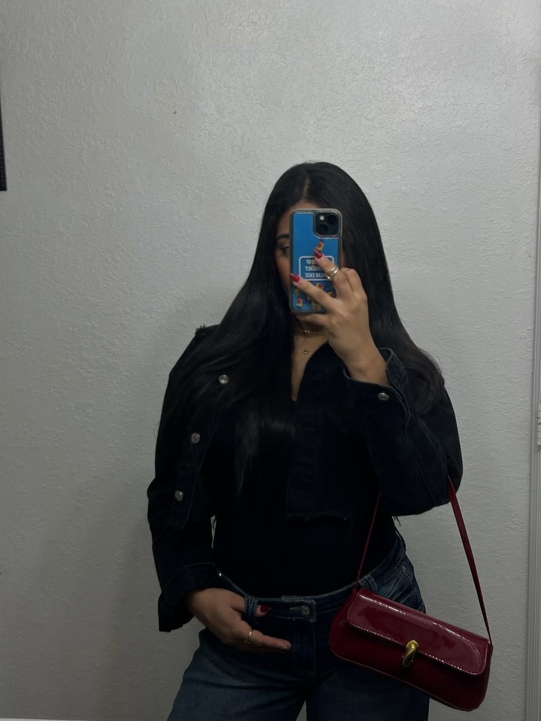 Daniela — mirror shot with red bag, night content